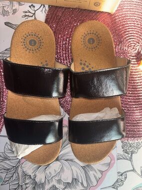 REVITALIGN Women's Double-Strap Slide Sandals in Black